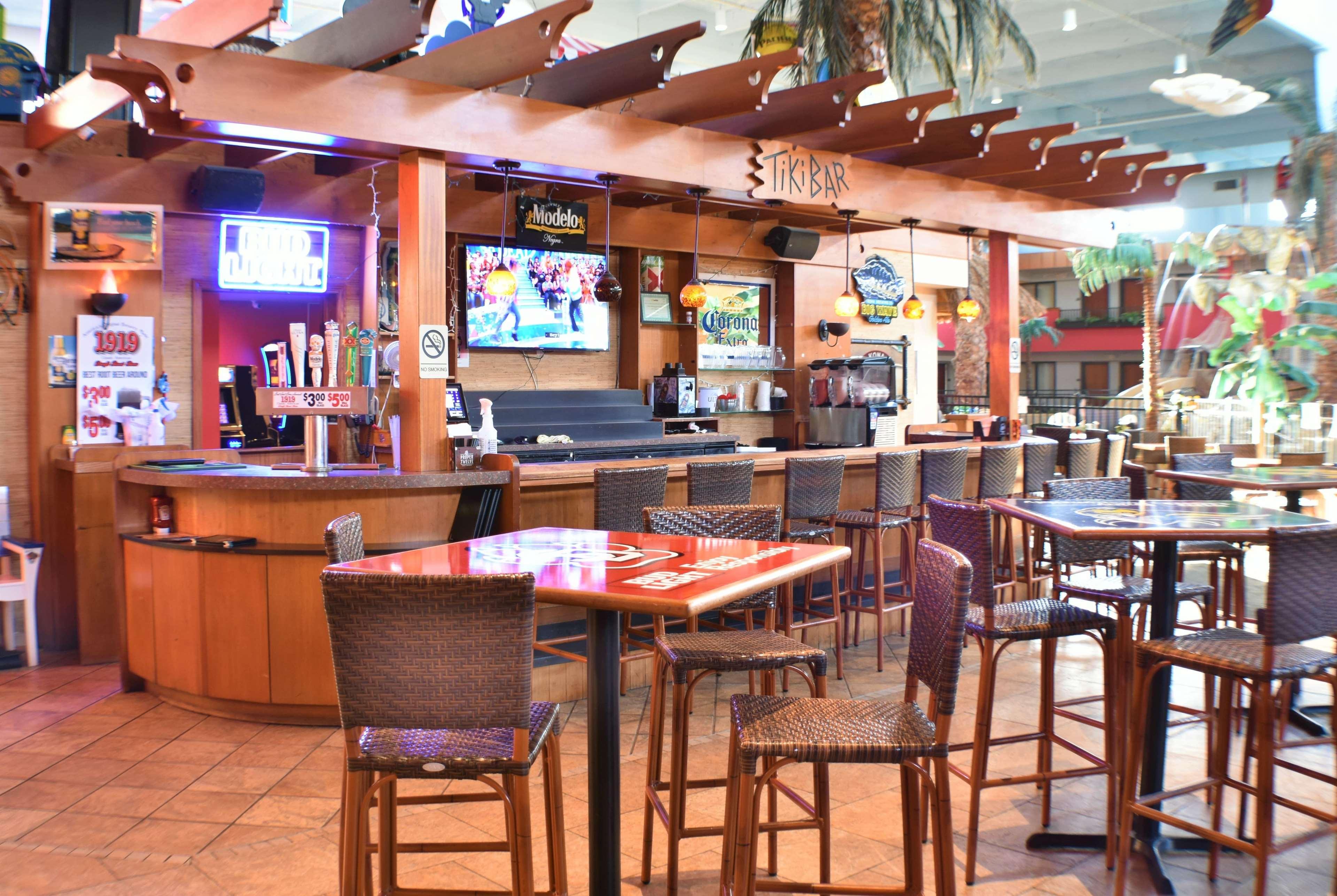 Ramada By Wyndham Sioux Falls Airport - Waterpark Resort & Event Center Luaran gambar