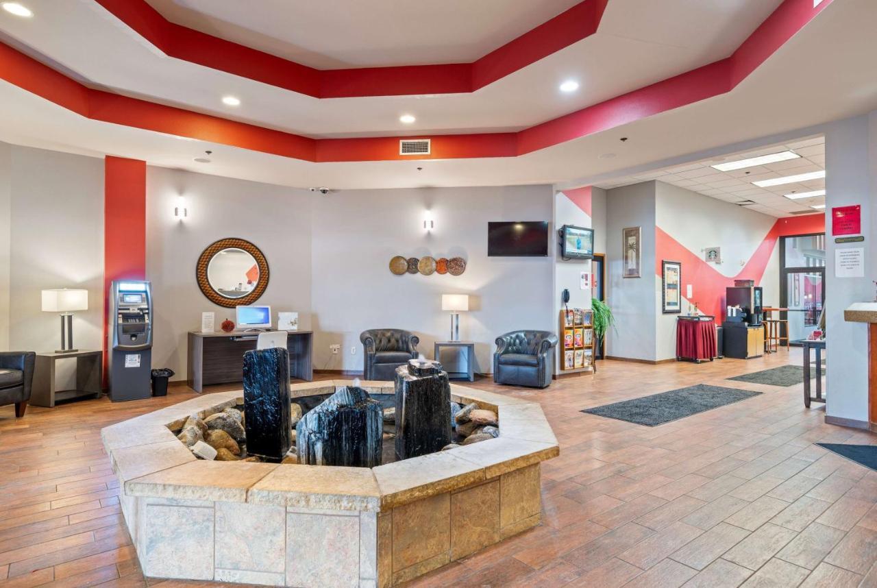 Ramada By Wyndham Sioux Falls Airport - Waterpark Resort & Event Center Luaran gambar