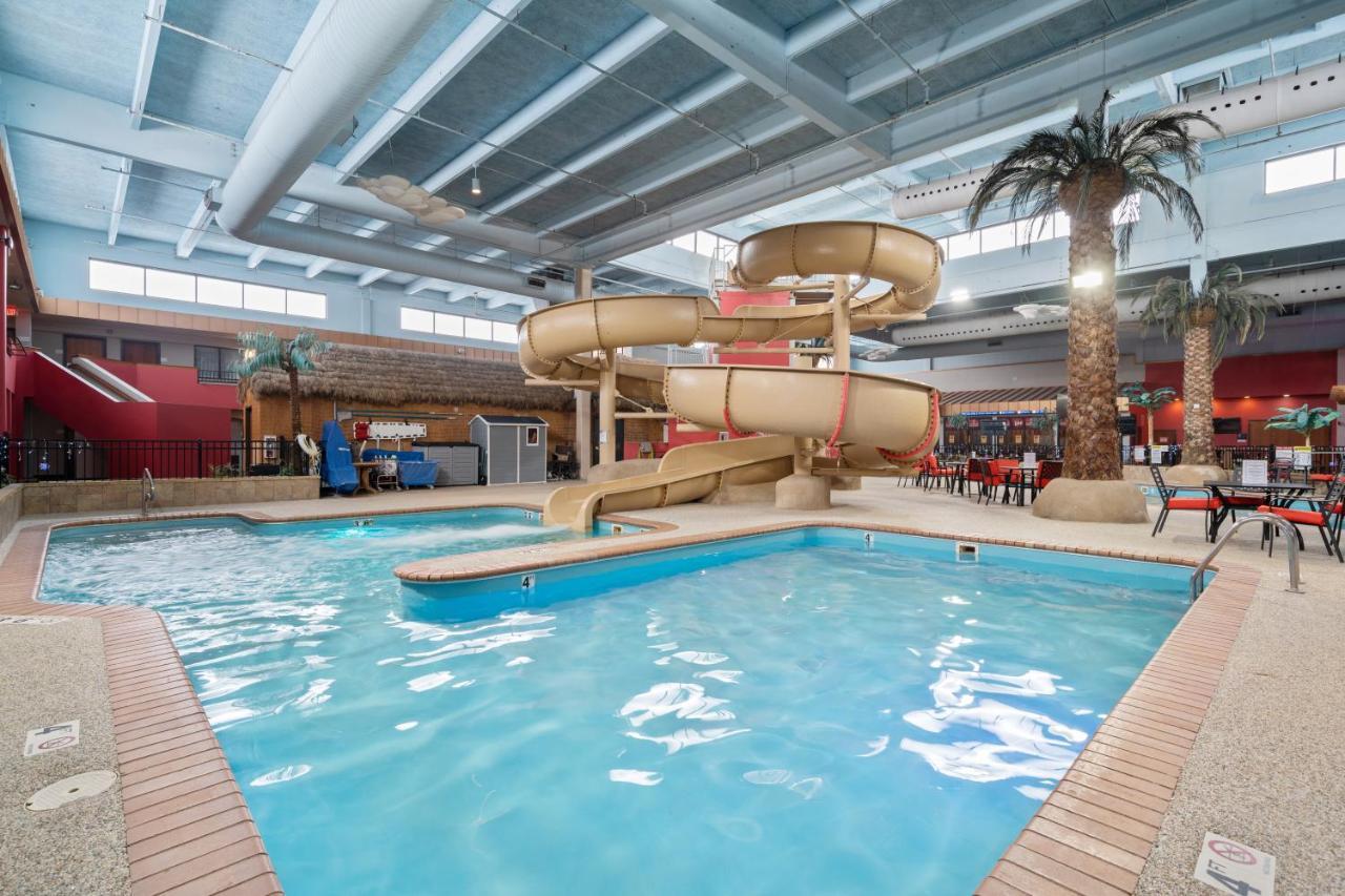 Ramada By Wyndham Sioux Falls Airport - Waterpark Resort & Event Center Luaran gambar
