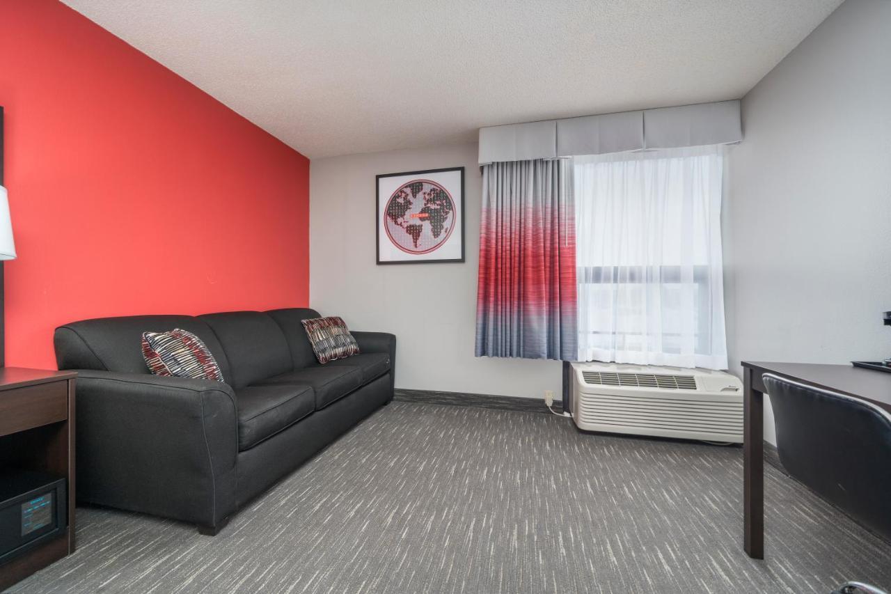 Ramada By Wyndham Sioux Falls Airport - Waterpark Resort & Event Center Luaran gambar