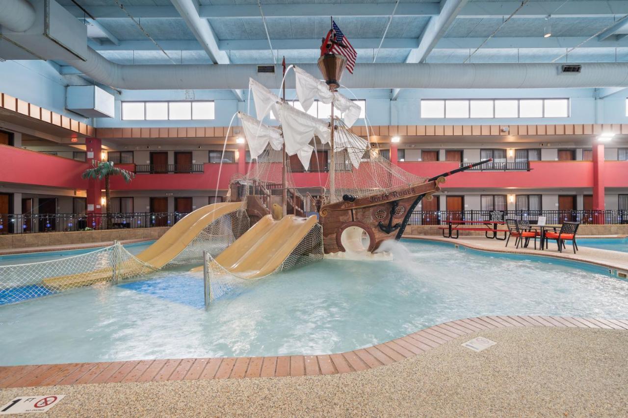 Ramada By Wyndham Sioux Falls Airport - Waterpark Resort & Event Center Luaran gambar