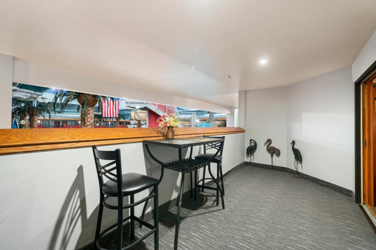 Ramada By Wyndham Sioux Falls Airport - Waterpark Resort & Event Center Luaran gambar