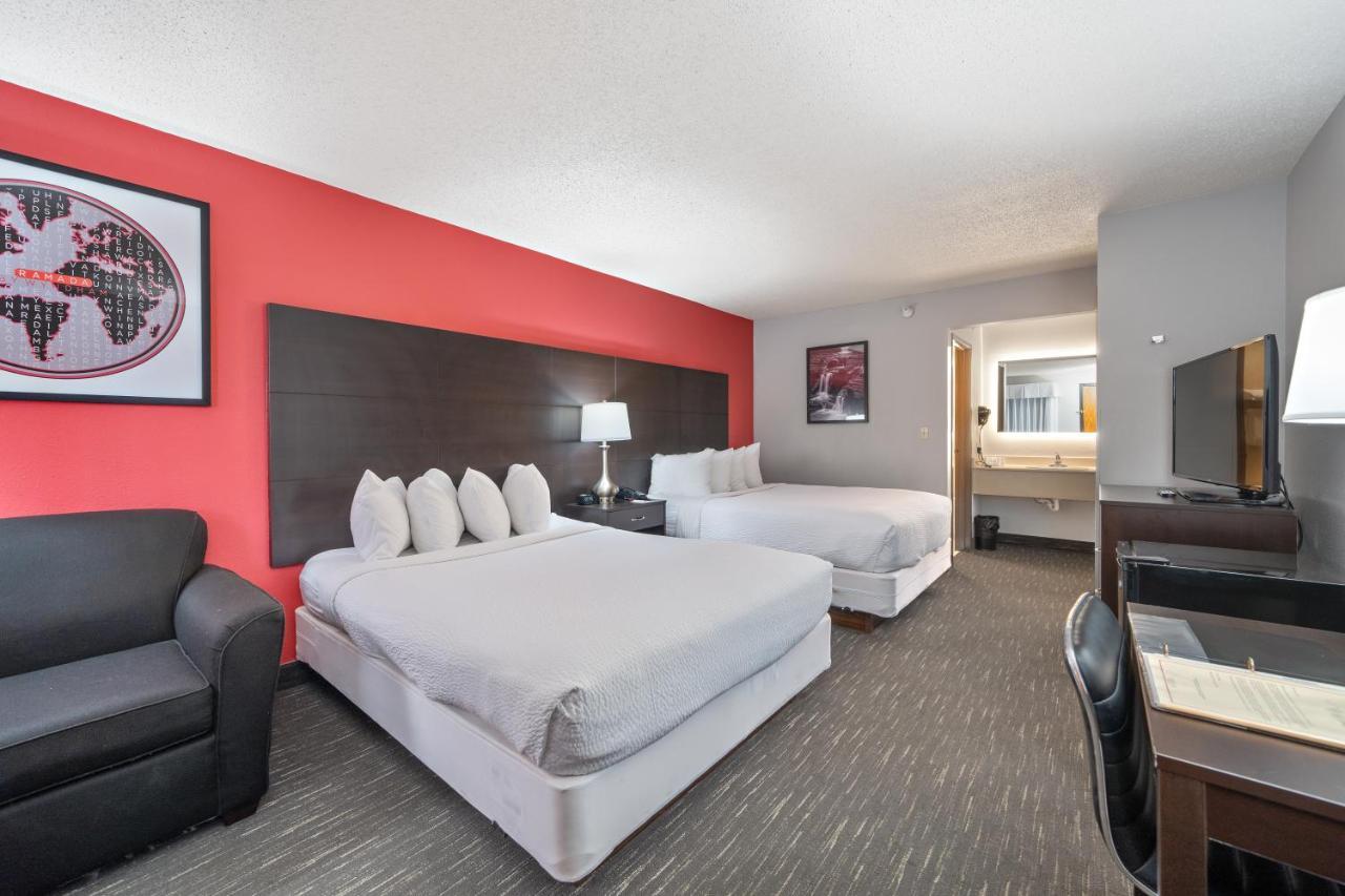 Ramada By Wyndham Sioux Falls Airport - Waterpark Resort & Event Center Luaran gambar