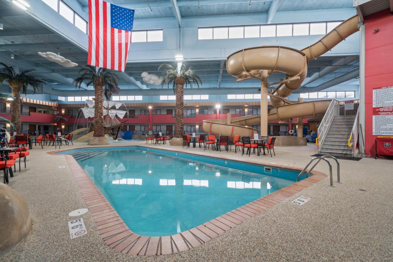 Ramada By Wyndham Sioux Falls Airport - Waterpark Resort & Event Center Luaran gambar