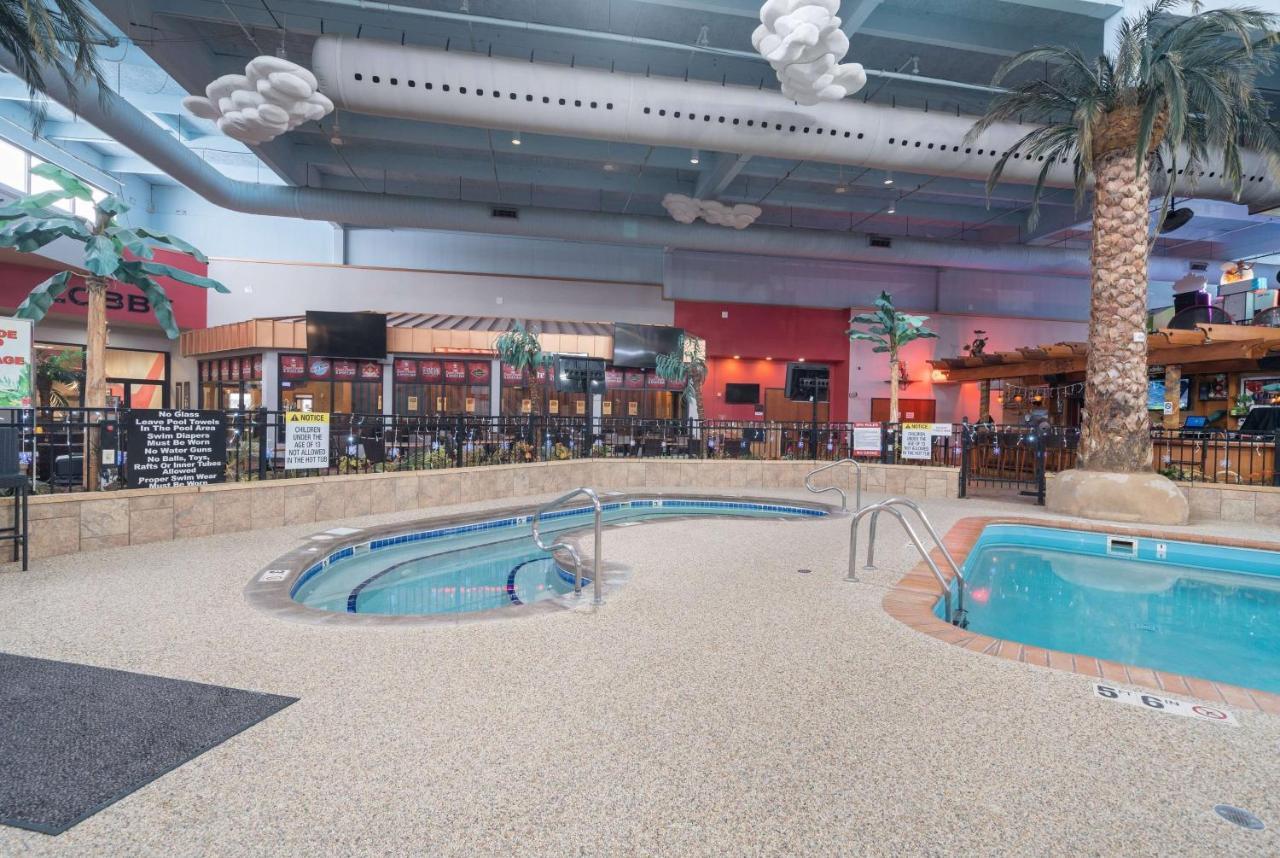 Ramada By Wyndham Sioux Falls Airport - Waterpark Resort & Event Center Luaran gambar