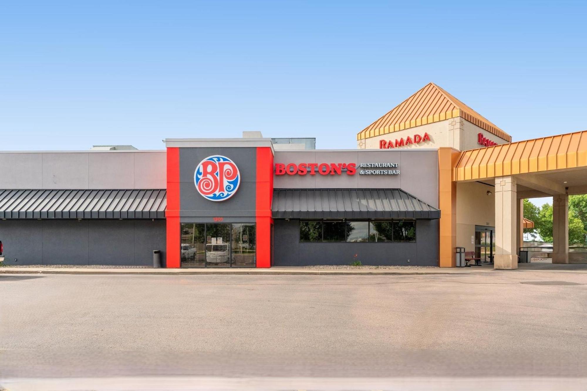 Ramada By Wyndham Sioux Falls Airport - Waterpark Resort & Event Center Luaran gambar