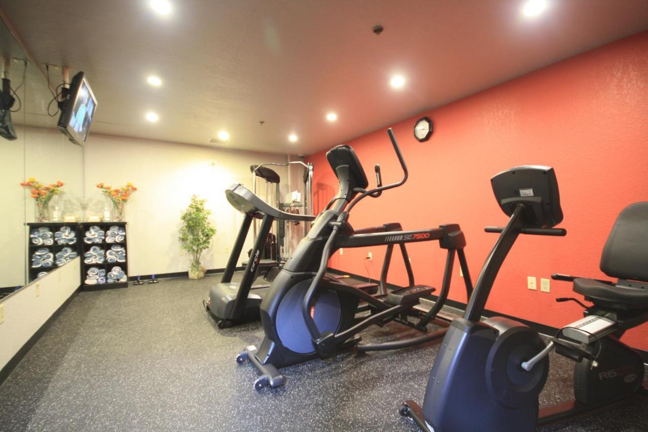Ramada By Wyndham Sioux Falls Airport - Waterpark Resort & Event Center Luaran gambar