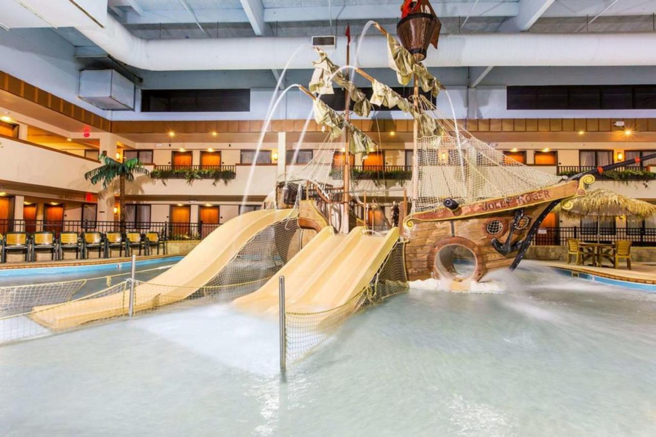 Ramada By Wyndham Sioux Falls Airport - Waterpark Resort & Event Center Luaran gambar